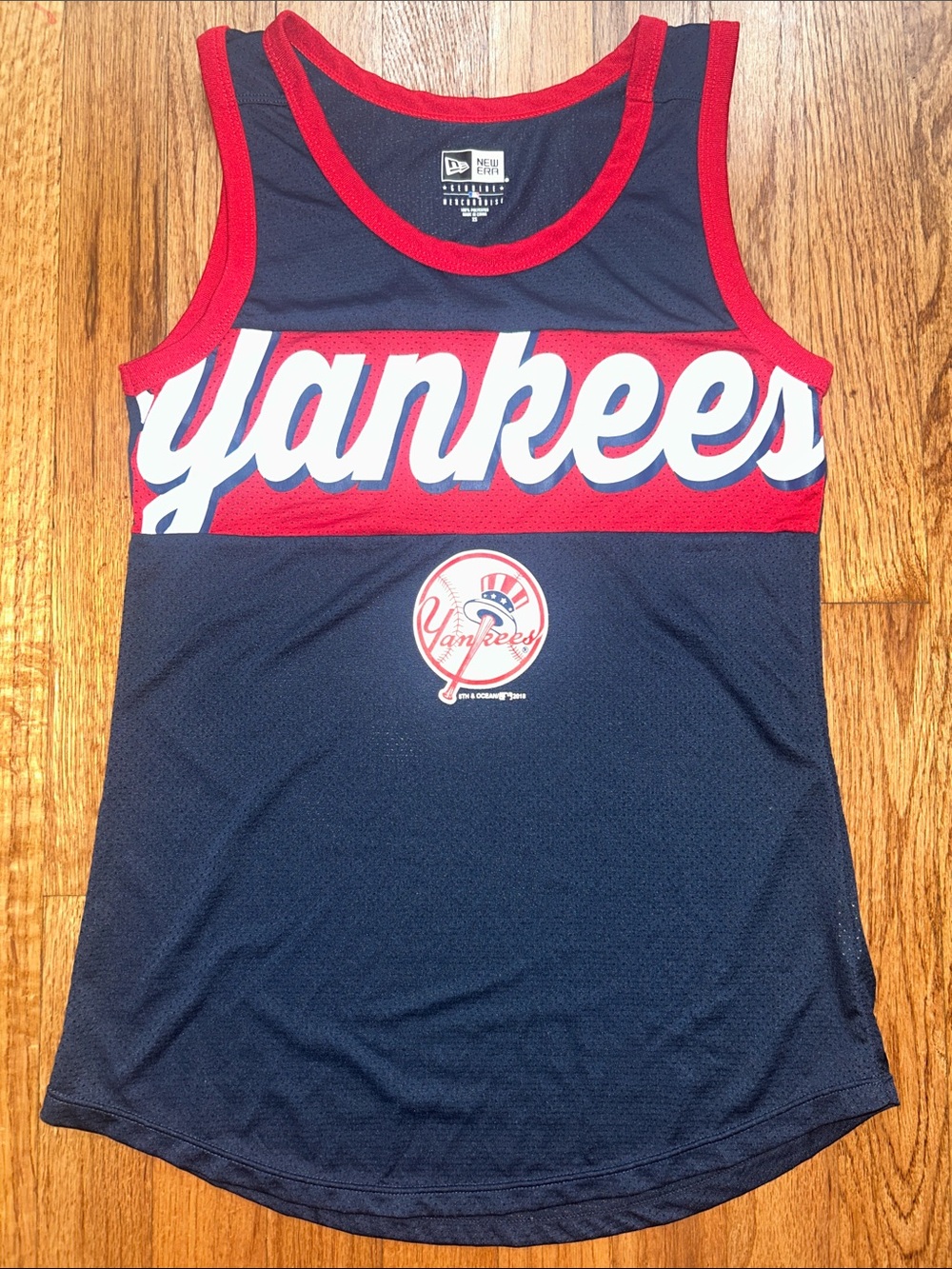 Women’s New Era Navy and Red Yankees Mesh Jersey Tank XS NEW